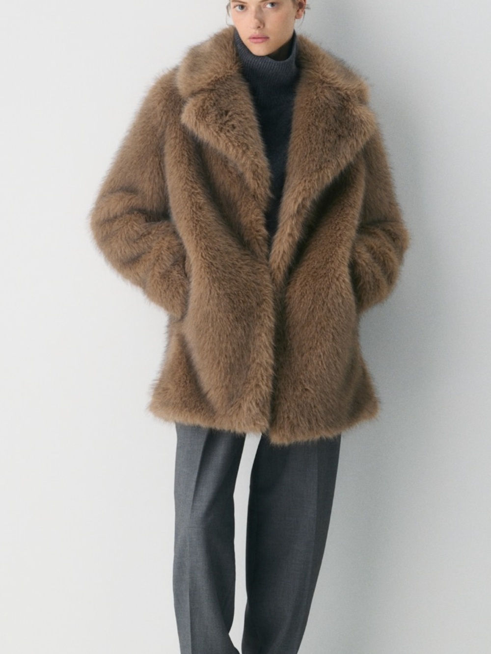 Aritzia Verbier Coat - Arctic Faux Fur